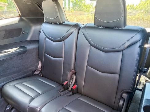 Certified 2024 Cadillac XT6 Luxury w/ LPO, Floor Liner Package FWD image 33