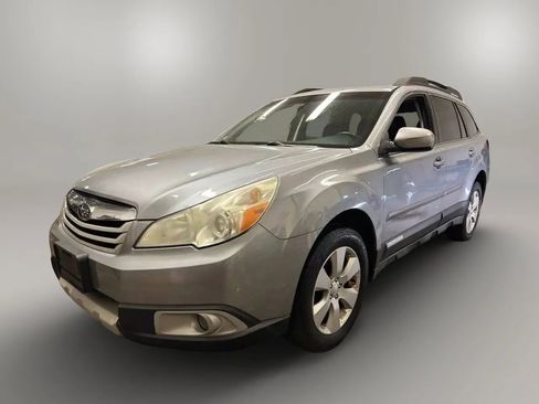 Used 2011 Subaru Outback 2.5i Limited image 1