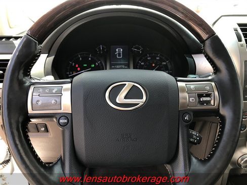 Used 2017 Lexus GX 460 Luxury w/ Preferred Accessory Package AWD/4WD image 14