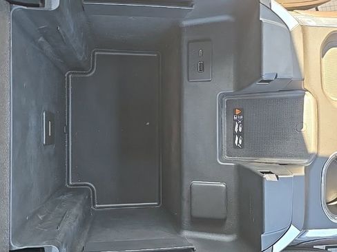 Used 2023 GMC Sierra 1500 SLT w/ SLT Convenience Package image 49