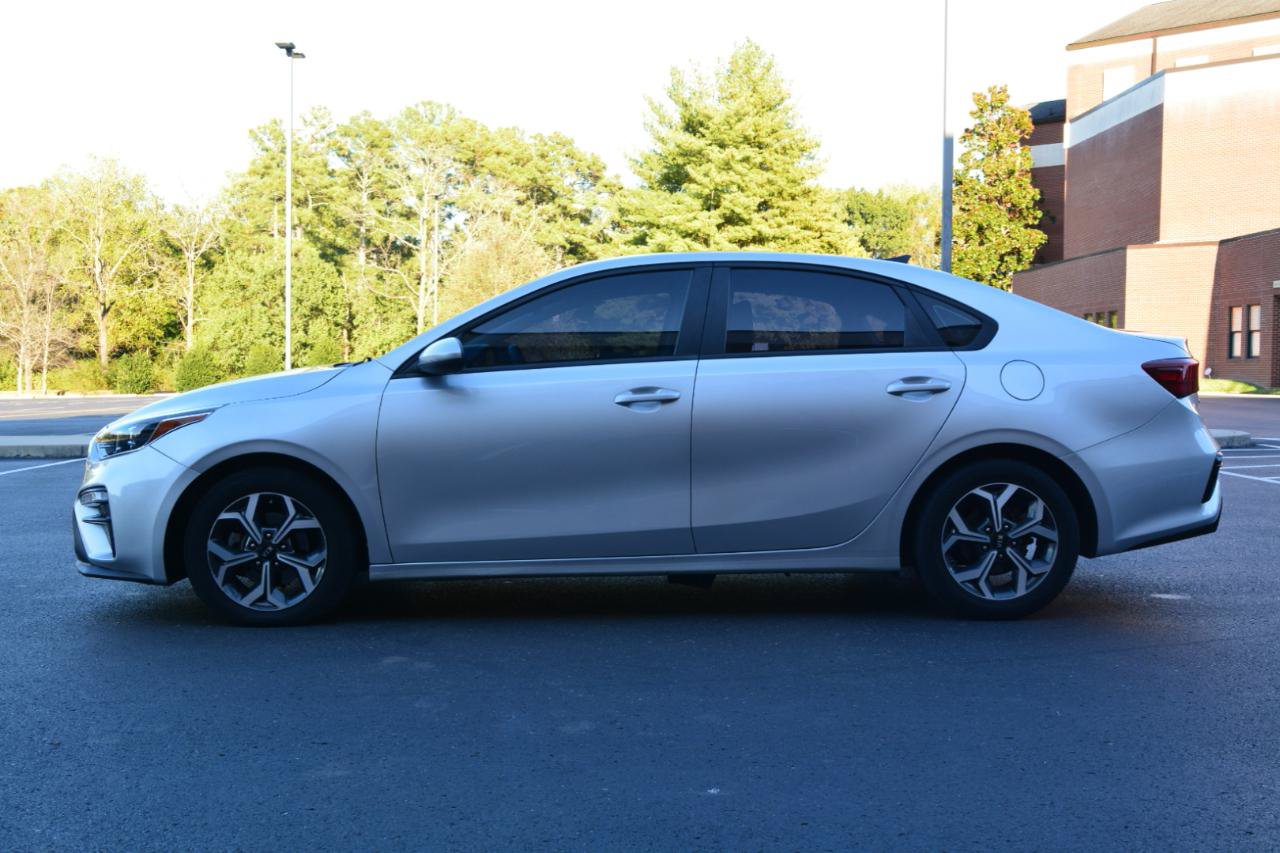 Used 2021 Kia Forte LXS FWD image 7