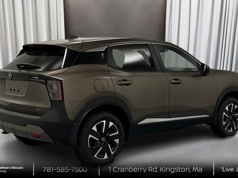 New 2026 Nissan Kicks SV w/ Cold Weather Package image 5
