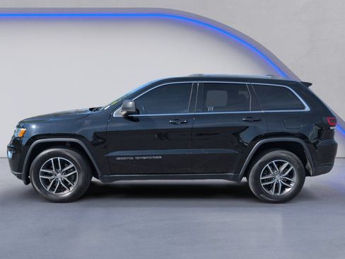 Used 2018 Jeep Grand Cherokee Laredo RWD image 5