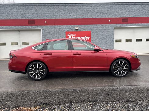 Used 2023 Honda Accord Touring image 26