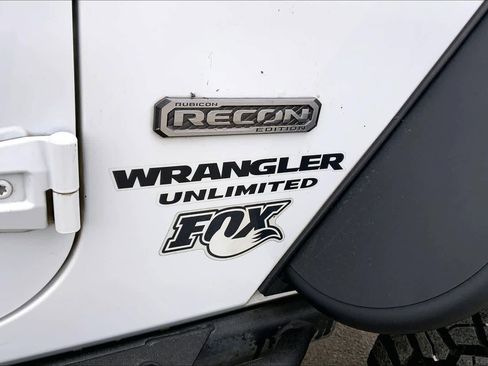 Used 2017 Jeep Wrangler Unlimited Rubicon image 28