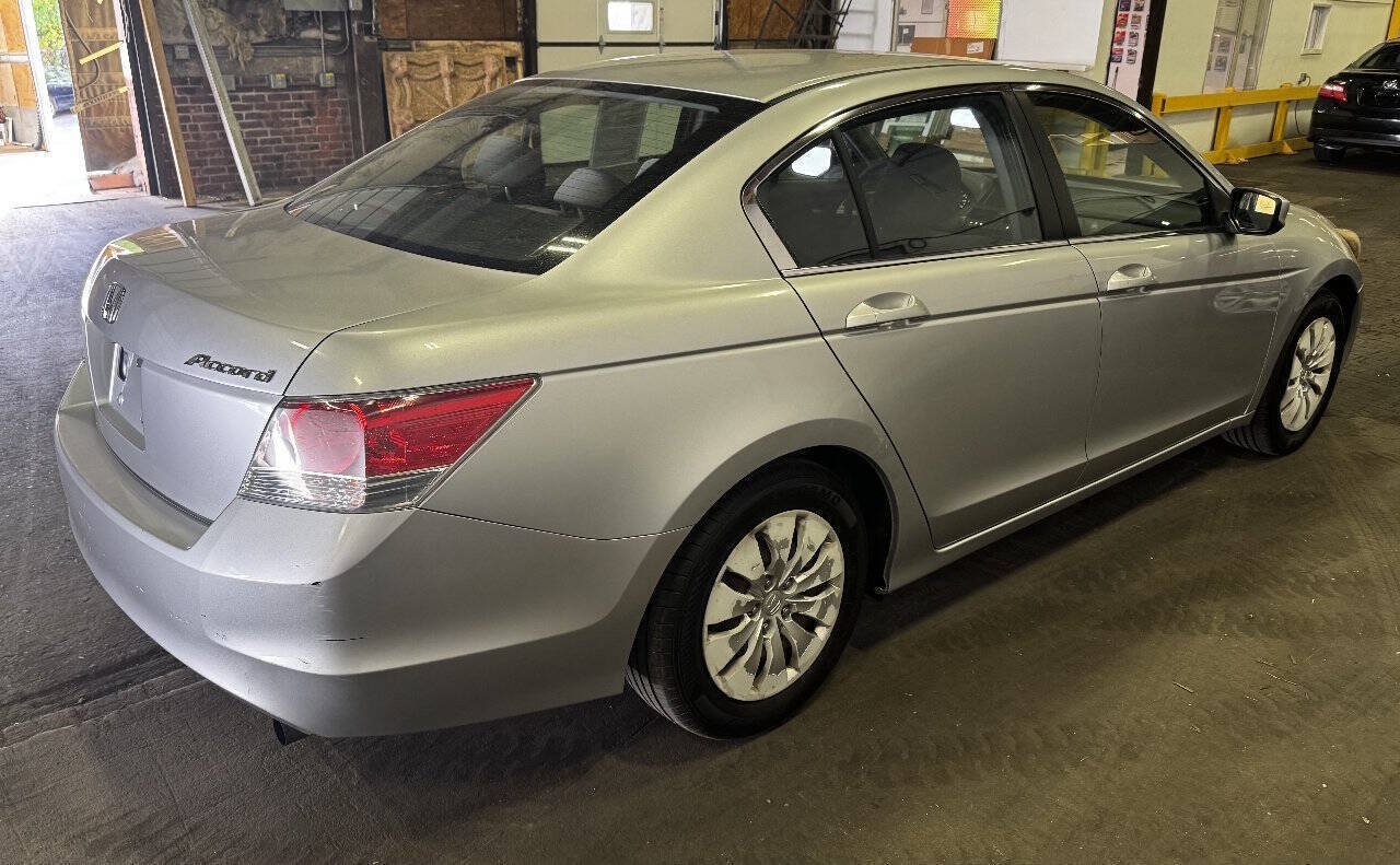 Used 2009 Honda Accord LX image 5