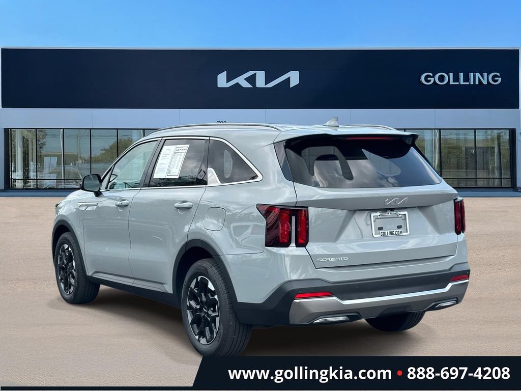 Certified 2026 Kia Sorento S FWD image 4