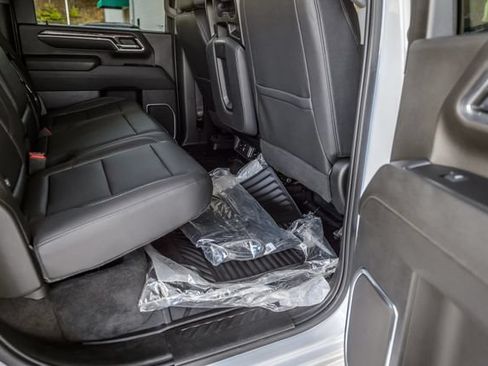 Used 2024 Chevrolet Silverado 2500 LTZ AWD/4WD image 43