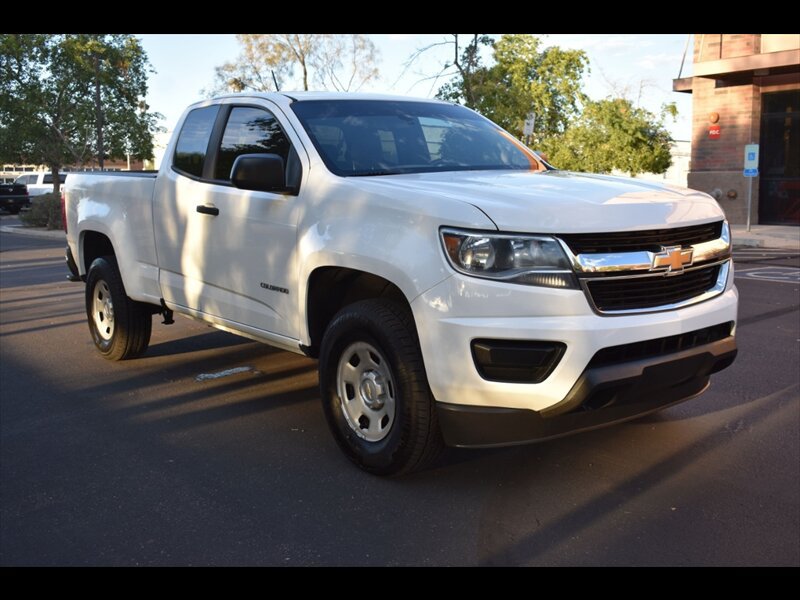Used 2020 Chevrolet Colorado W/T w/ WT Convenience Package RWD image 2