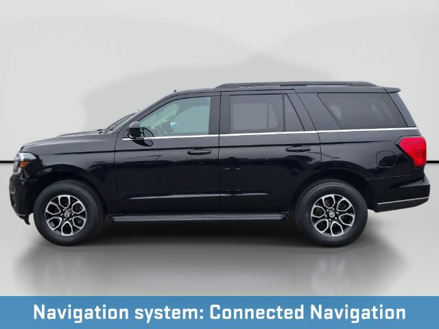 Used 2024 Ford Expedition XLT AWD/4WD image 2