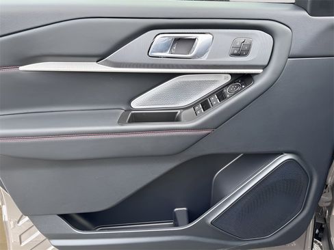 New 2026 Ford Explorer ST w/ Sun And Sound Package image 28