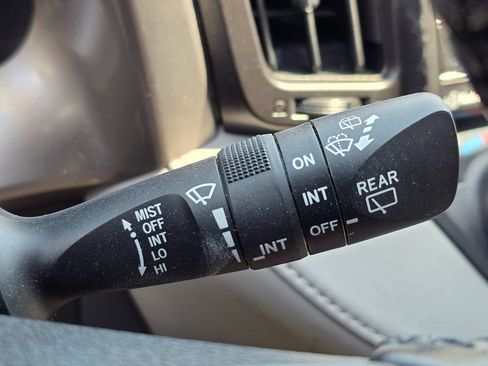 Used 2016 Toyota RAV4 XLE image 45