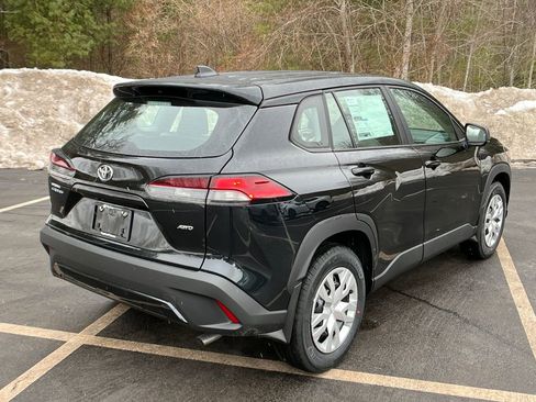 Used 2026 Toyota Corolla Cross L image 5