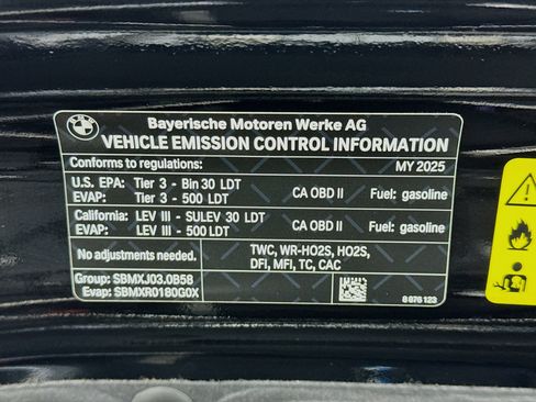 Used 2025 BMW X5 xDrive40i w/ M Sport Package AWD/4WD image 21