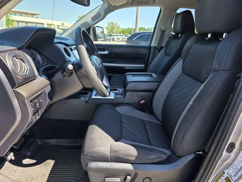 Used 2017 Toyota Tundra SR5 w/ SR5 Upgrade Package image 10