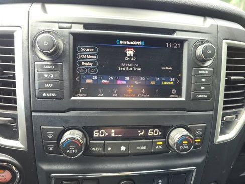 Used 2019 Nissan Titan SV w/ SV Convenience Package AWD/4WD image 19
