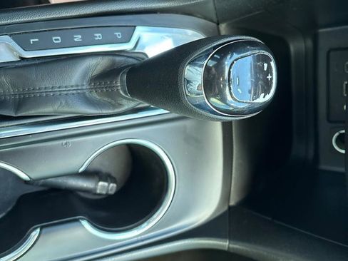 Used 2020 Chevrolet Equinox LT AWD/4WD image 32