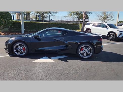 New 2026 Chevrolet Corvette Stingray Coupe w/ 1LT image 21