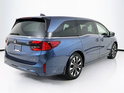 New 2026 Honda Odyssey Elite image 7