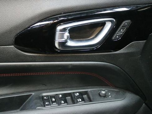 Used 2022 Jeep Compass Trailhawk w/ Trailhawk Elite Group image 19