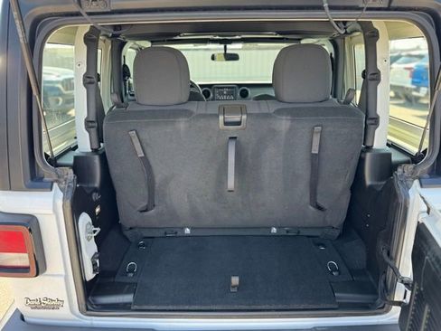 Used 2023 Jeep Wrangler Sport image 7