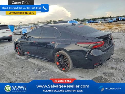 Used 2021 Toyota Camry XSE FWD image 3
