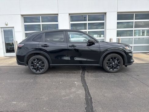 Used 2024 Honda HR-V Sport image 3