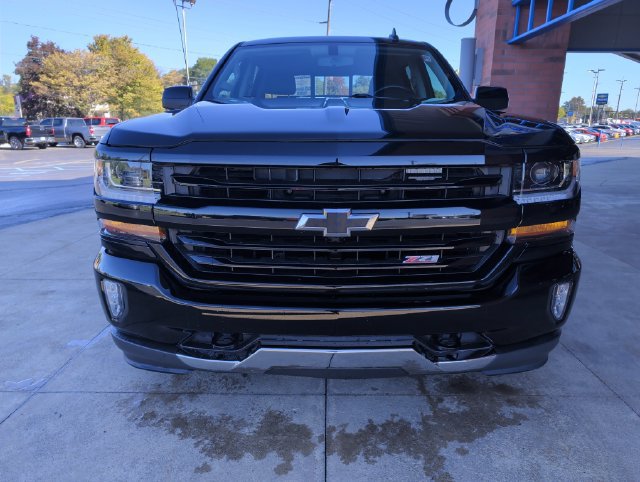 Used 2018 Chevrolet Silverado 1500 LT w/ All Star Edition AWD/4WD image 10