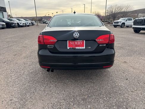 Used 2011 Volkswagen Jetta SE image 6