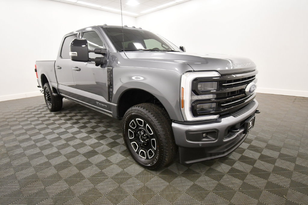 Used 2025 Ford F350 Platinum w/ FX4 Off-Road Package AWD/4WD image 10