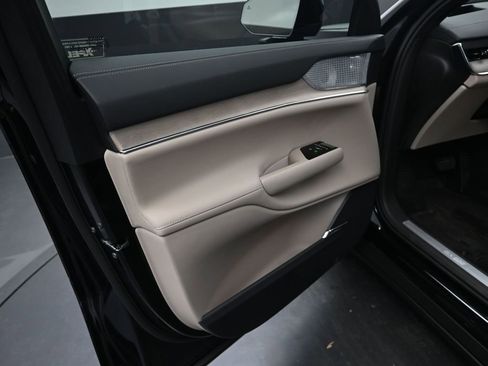 New 2025 Volvo EX90 Ultra image 12