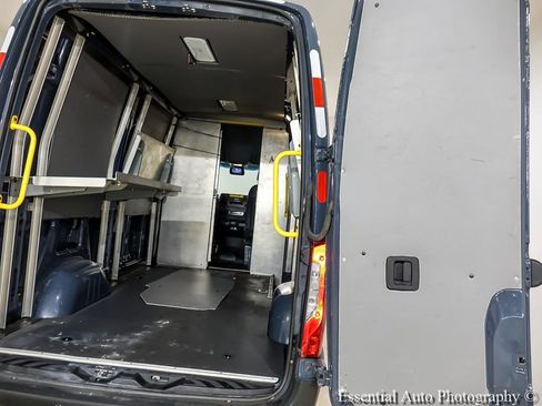 Used 2019 Mercedes-Benz Sprinter 144 image 22