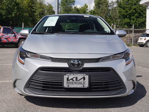 Used 2024 Toyota Corolla LE FWD image 6