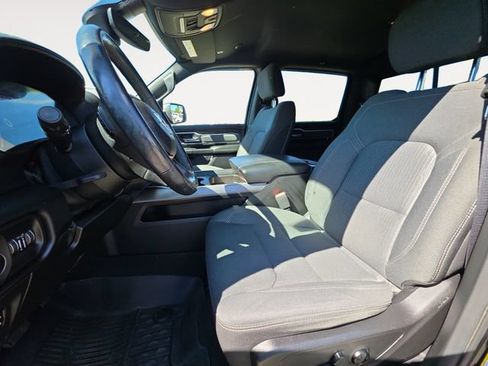 Used 2019 RAM 1500 Big Horn AWD/4WD image 9