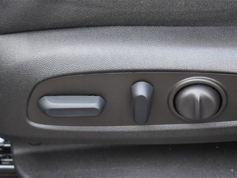 Used 2022 Chevrolet Equinox LT image 26