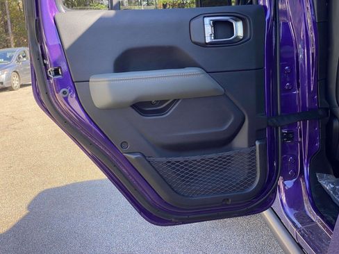 New 2026 Jeep Gladiator Mojave image 13