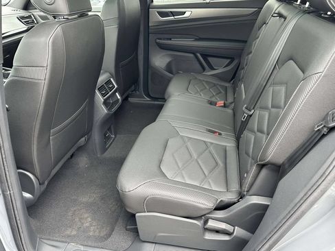 New 2026 Volkswagen Atlas Cross Sport SE AWD/4WD image 8