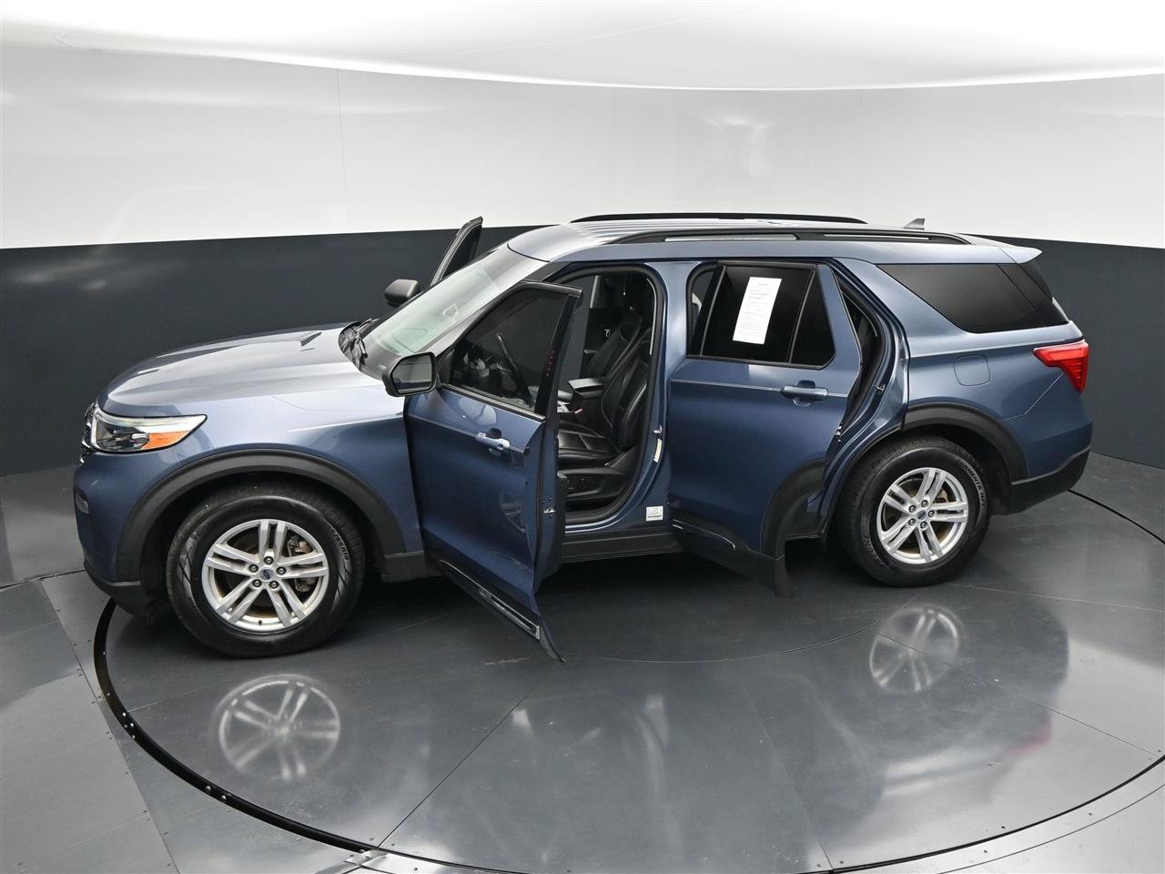 Used 2021 Ford Explorer XLT w/ Equipment Group 202A RWD image 37
