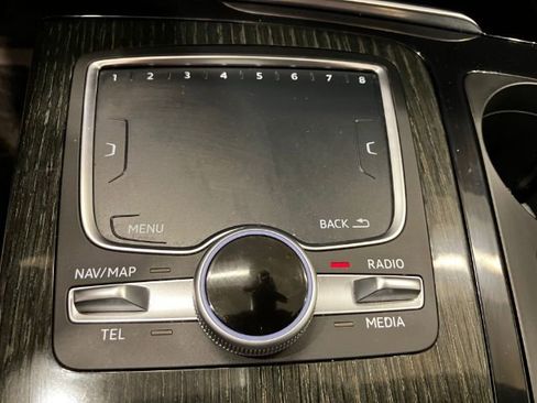 Used 2017 Audi Q7 3.0T Premium Plus w/ Premium Plus Package image 21