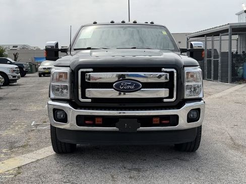 Used 2015 Ford F250 Lariat w/ Lariat Interior Package AWD/4WD image 3
