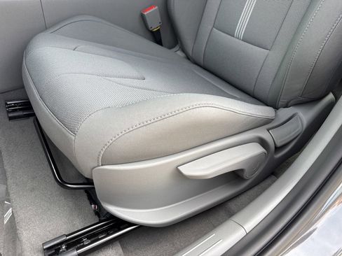 New 2026 Hyundai Elantra SE FWD image 11