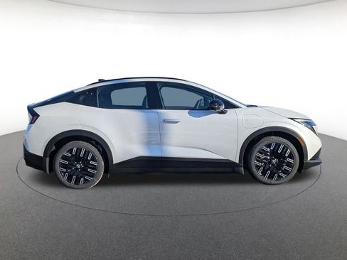 New 2026 Nissan Leaf Platinum+ w/ Cargo Package (Platinum+) image 4