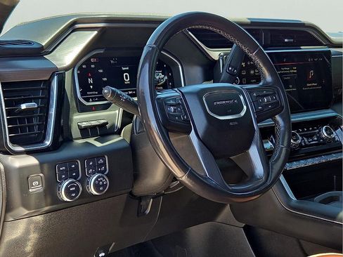 Used 2024 GMC Sierra 2500 Denali Ultimate w/ Max Trailering Package AWD/4WD image 14