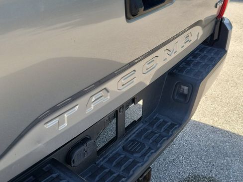 Used 2023 Toyota Tacoma SR5 w/ Technology Package RWD image 6