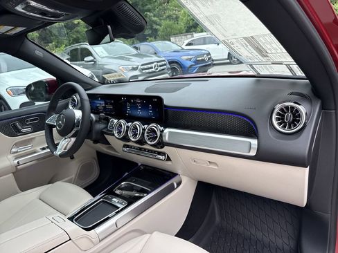 New 2025 Mercedes-Benz GLB 250 image 21