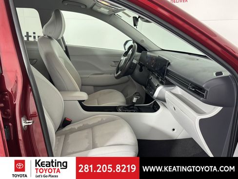 Used 2024 Hyundai Kona SEL image 18