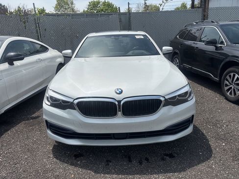 Used 2019 BMW 540i xDrive w/ Premium Package AWD/4WD image 2
