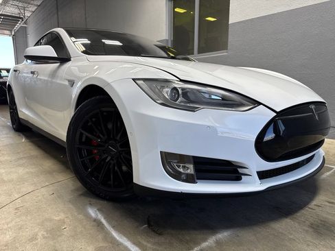 Used 2015 Tesla Model S P90D AWD/4WD image 2