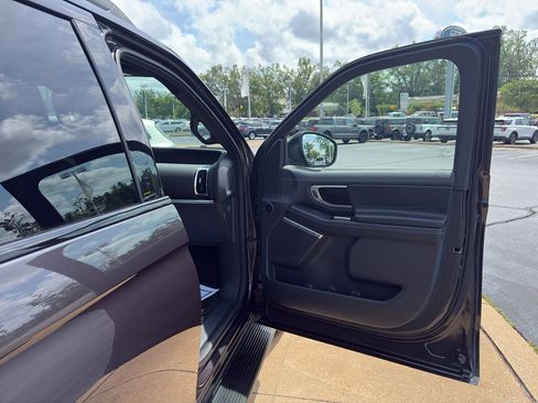New 2026 Ford Expedition Max Platinum w/ Stealth Appearance Package AWD/4WD image 22