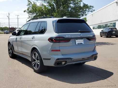 New 2027 BMW X7 xDrive40i w/ Executive Package AWD/4WD image 3